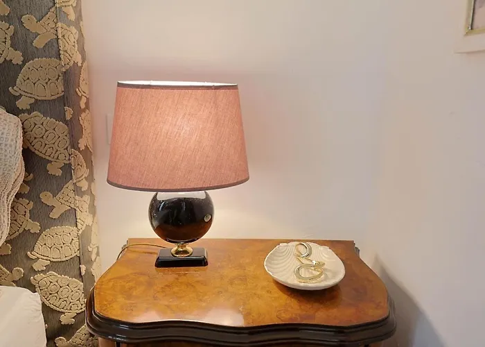 Dimora Piccinni Feriehus *